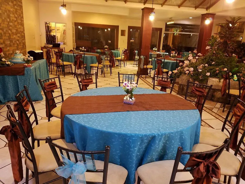 Mi Hotel El Puente 쿠엔카 0*,  에콰도르